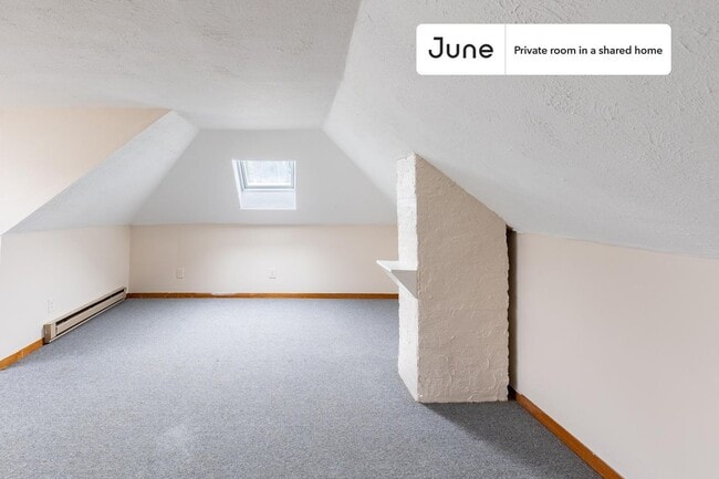 Photo - Room in Shared 5 bed/2 bath home Unidad D