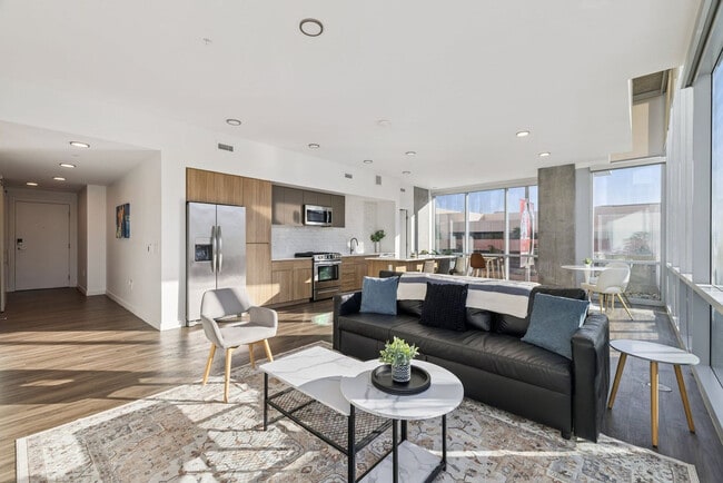 Photo - 222 E Jefferson St Unidad ID1369268P