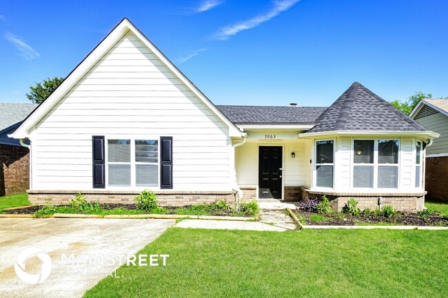 Building Photo - 7063 Foxhall Dr