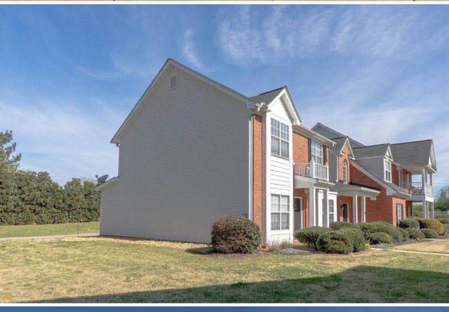 Photo - 391 Mill Pond Crossing