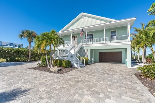 Photo - 13045 Via Aurelia