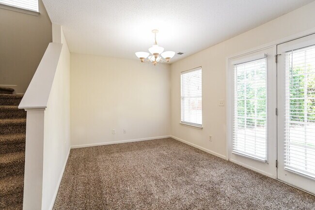 Photo - 6846 Squirrels Foot Ct