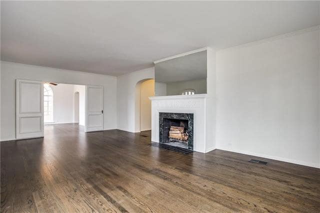 Photo - 4141 University Blvd