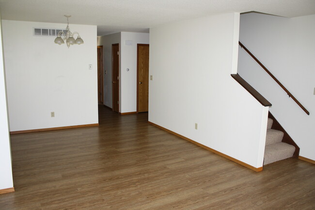 Building Photo - 1803 5th St Unit 2 Rental