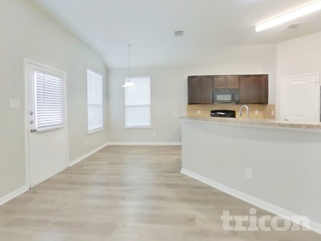 Photo - 12850 Spruce Cir