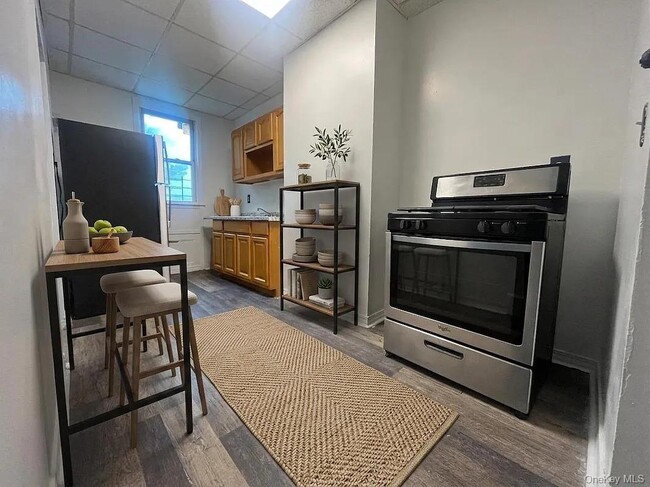 Building Photo - 120 Norwood Ave Unit 3