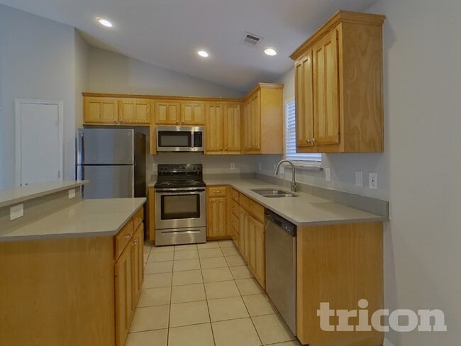 Photo - 6540 Geneva Ln