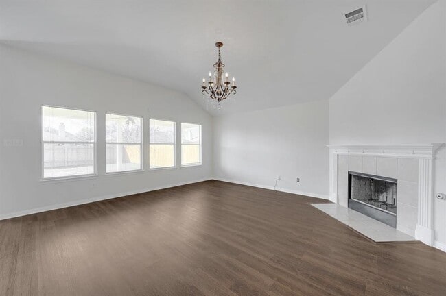 Photo - 917 Old Wick Castle Way