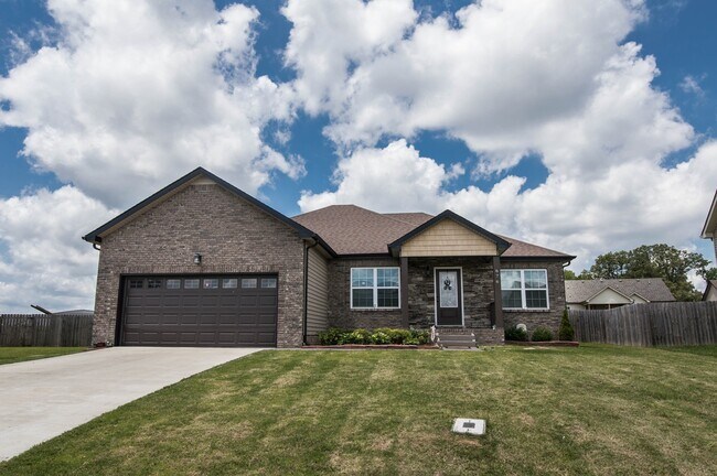 Building Photo - 676 Crestone Ln