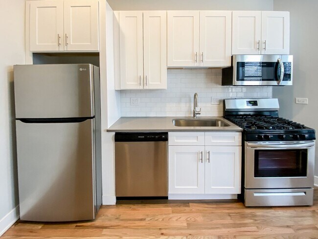 Photo - 350 W Dickens Ave Unit 2103-4