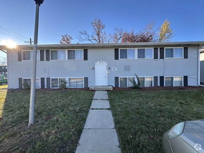 Building Photo - 4861 Tama St SE Unit 4 Rental