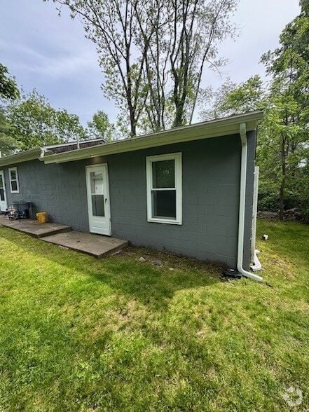 Building Photo - 50 Bills Rd Rental