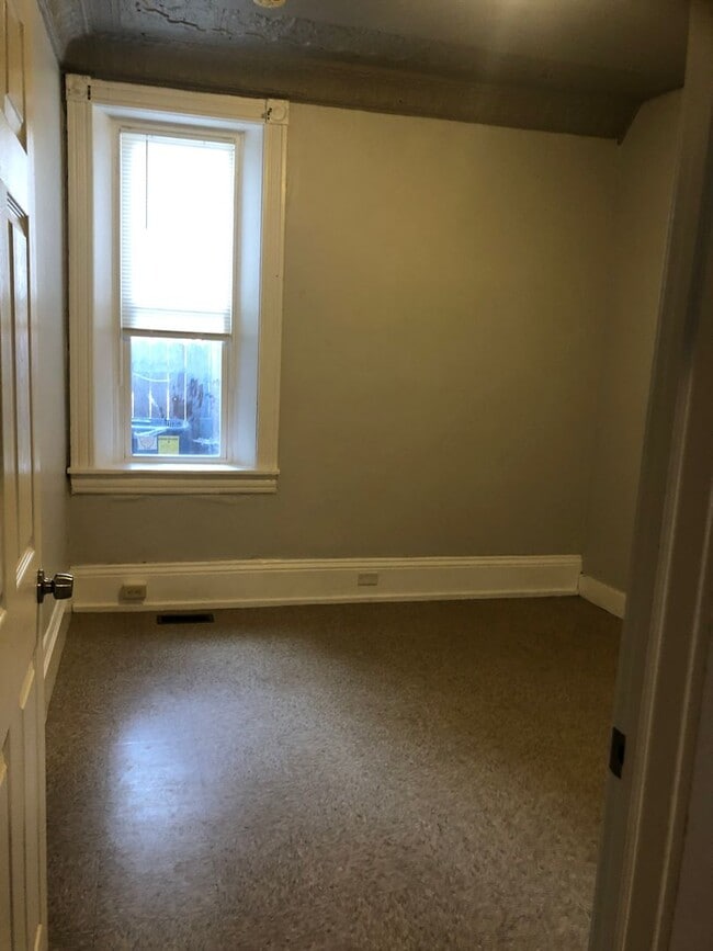 Photo - 344 S Queen St Unit Apt.1