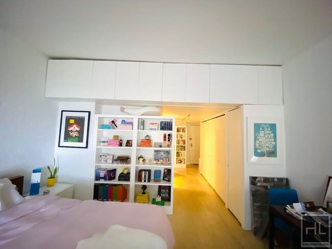 Photo - Beautiful Furnished Studio in Hell's Kitchen! Unidad 4B