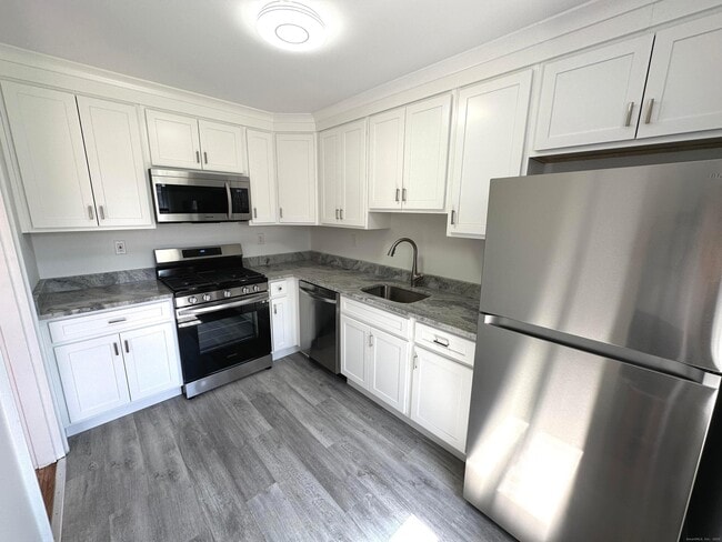 Photo - 29 Standish Rd Unit APT 3