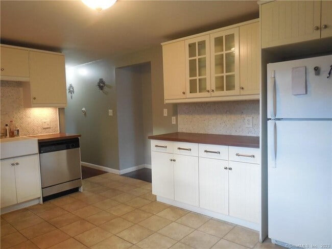 Photo - 215 Fowler Ave