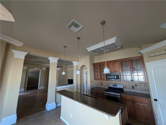 Photo - 7413 Long S Dr