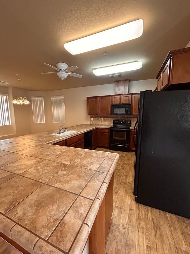 Photo - Great home for rent in Porterville!