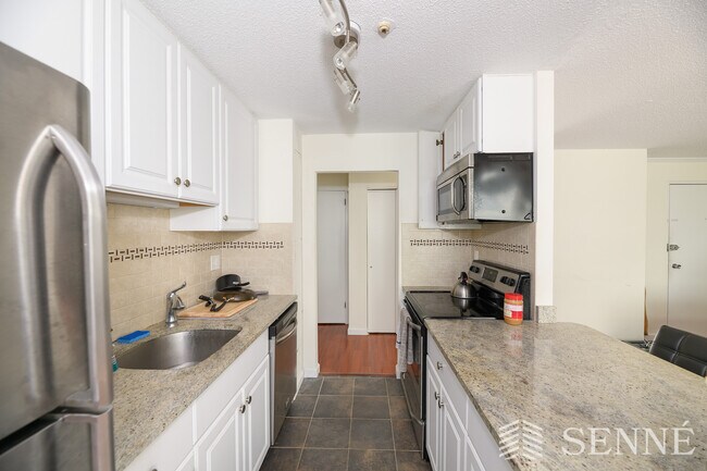 Photo - 45 Trowbridge St Unit 4C