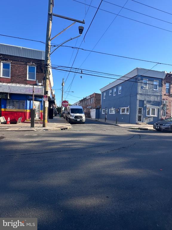 Photo - 526 W Porter St