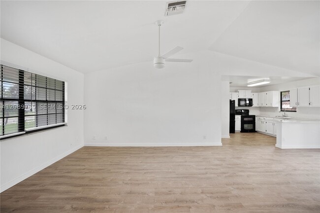 Photo - 6043 Felter St
