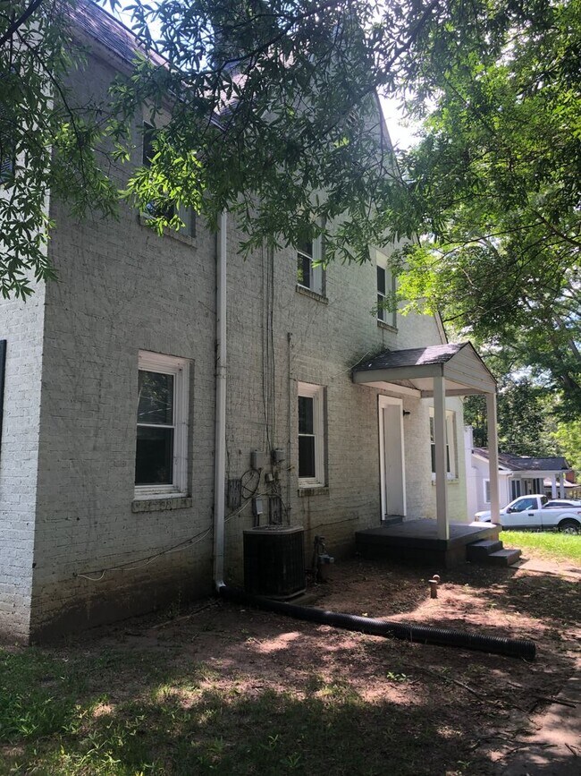 Photo - 701 S South St Unit A