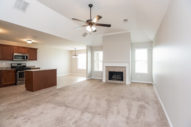 Photo - 40 Willow Springs Ln