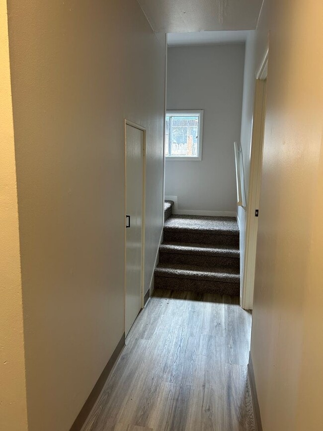 Photo - (935) Western Blvd - 3 Bedroom / 2 Bathroom Duplex Home - Updated Unit 1325