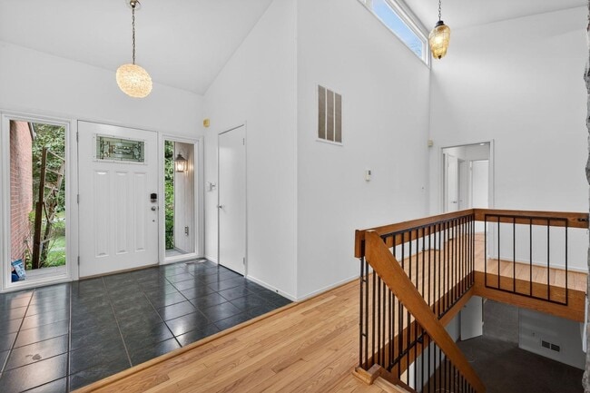 Photo - 9404 Woodington Dr