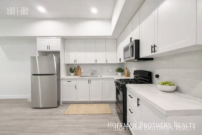 Photo - 6905 Ben Ave