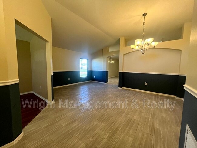 Photo - 29731 Morwen Pl