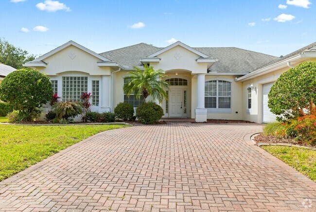 Building Photo - Gorgeous 3 Bedroom Home in Prestigious LPGA!