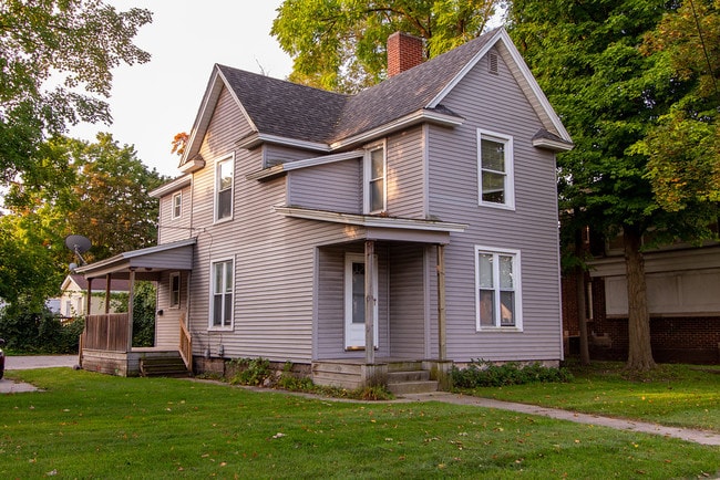 Casa - 310 Maple St Unidad B