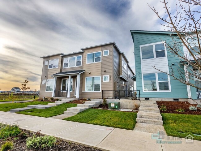 Photo - Charming 2-Bedroom, 3.5-Bathroom Home in Hillsboro