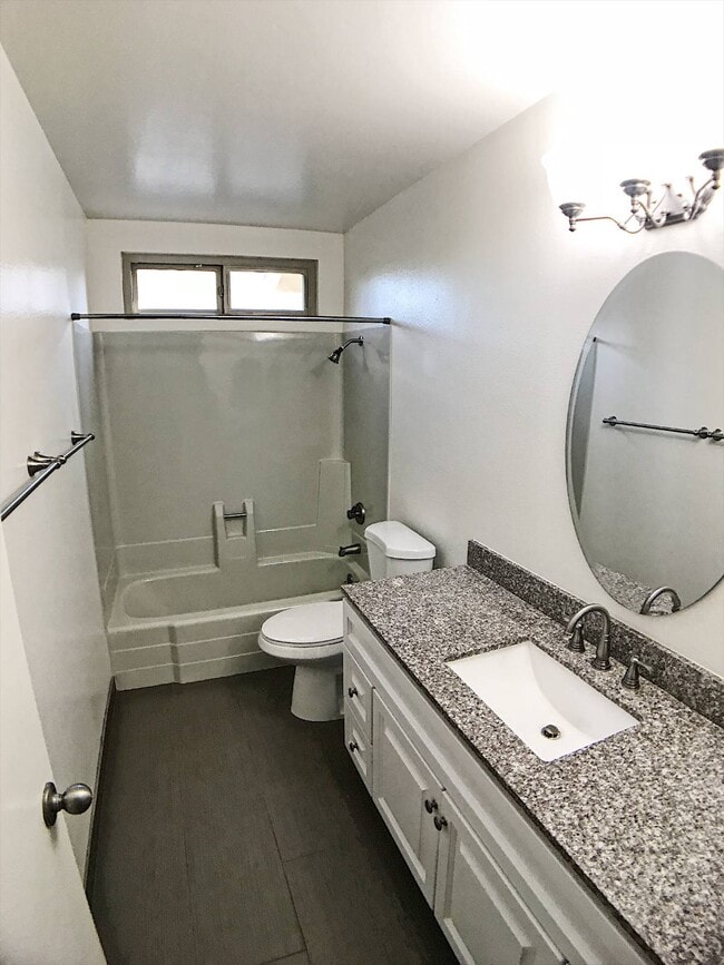 Photo - 3105 Apache Cir