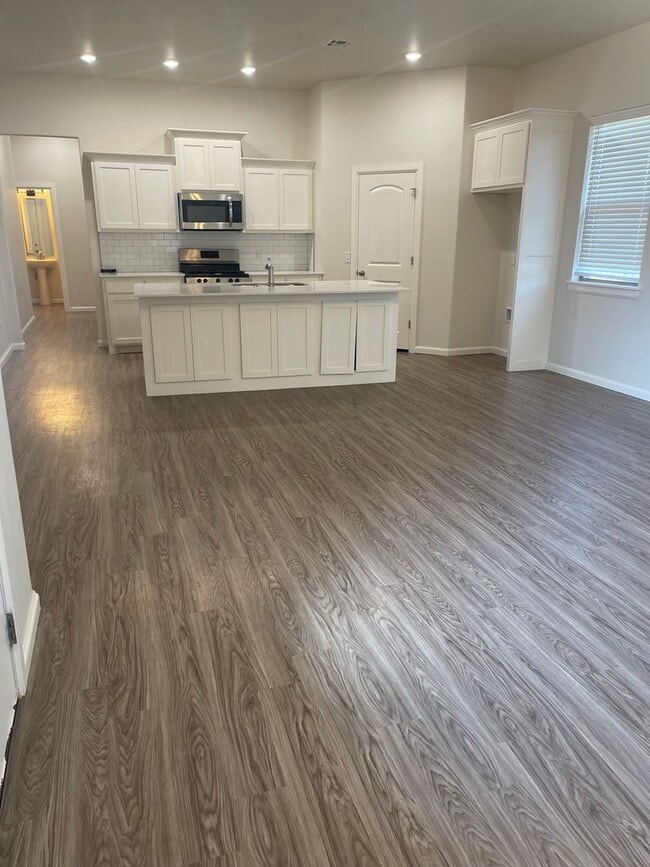 Photo - 3337 Enclave Pl