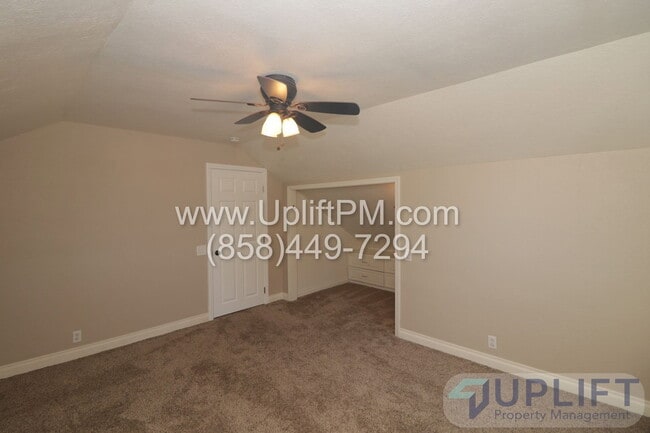 Photo - 320 3rd St