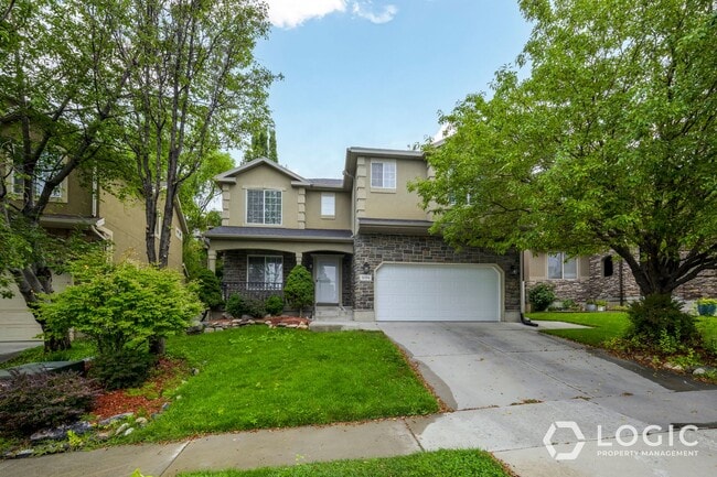 Gorgeous Home in Great Location! - Gorgeous Home in Great Location!