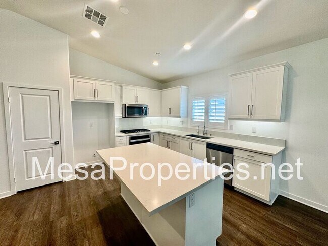 Photo - 5229 Kings Peak Dr
