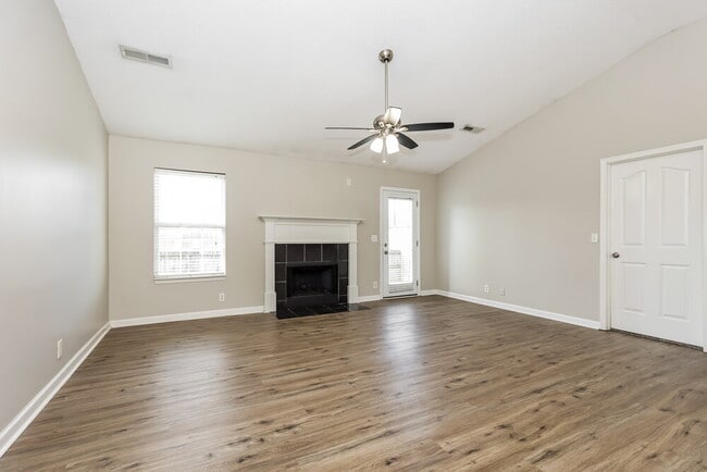 Photo - 1223 Matterhorn Run