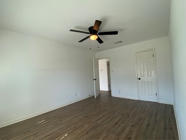 Photo - 4963 Culmore Dr
