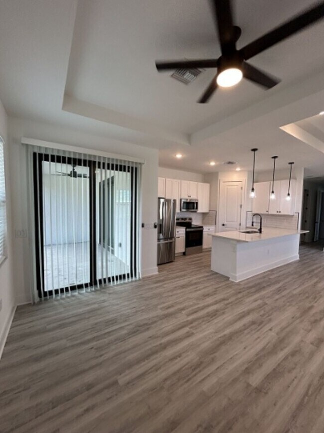 Photo - 1234 Oceanic Rd