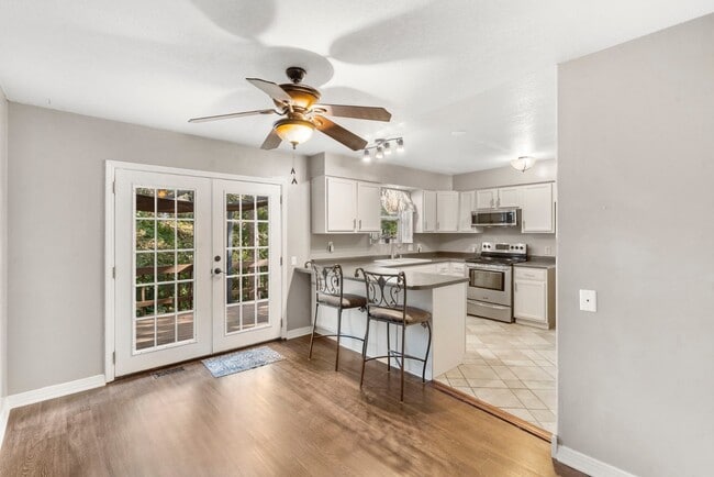 Photo - 161 Trent St