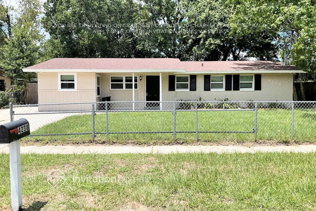 Building Photo - 4238 Sabine Dr