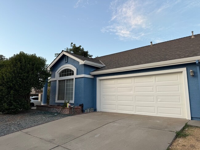 Building Photo - 6701 Storia Way Rental