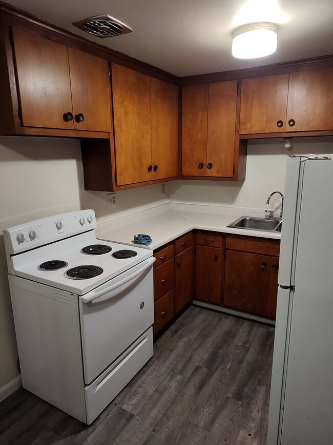 Photo - 1114 Western Ave Unit 3