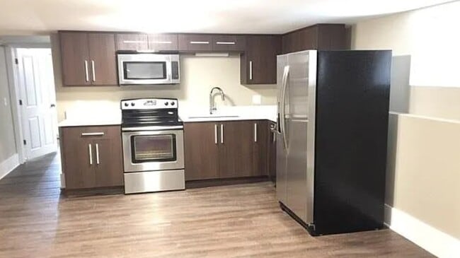 Photo - 313-315 Chittenden Ave