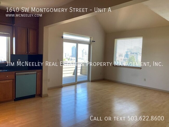 Photo - 1640 SW Montgomery St Unit A