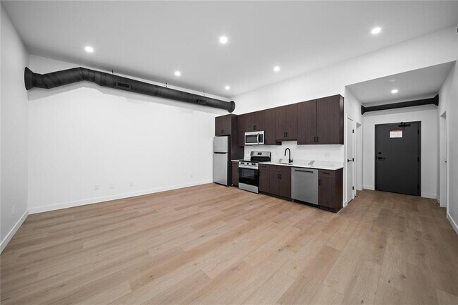 Photo - 287 Hamilton St