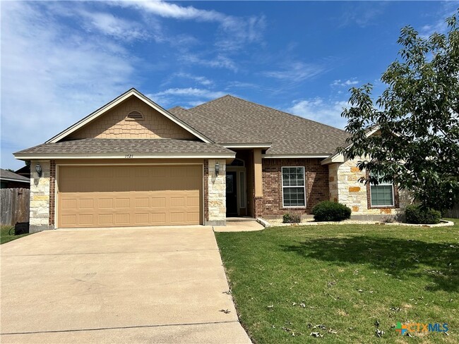 Building Photo - 1621 Rusty Spur Dr